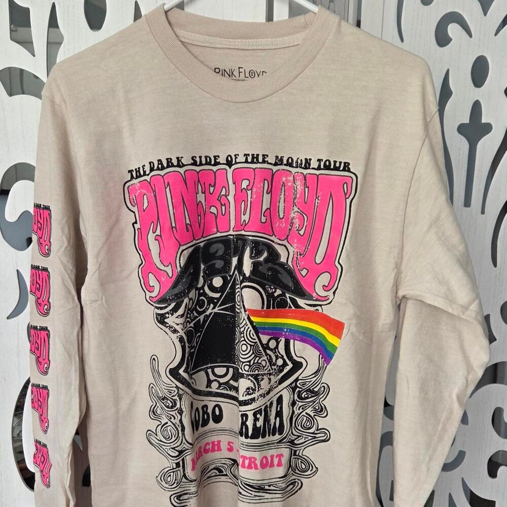 Pink Floyd Dark Side of the Moon Tour Long Sleeve Shirt S M Cobo Arena NWOT